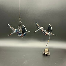 Load image into Gallery viewer, Hummingbird - Medium