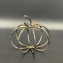 Load image into Gallery viewer, Pumpkin - Rod