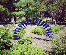 Load image into Gallery viewer, Bottle Bow - Arch Style Bottle Tree
